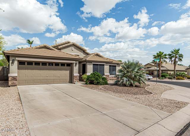 Property at 29915 N Maravilla Dr, San Tan Valley, AZ 85143, 3 beds, 2 baths