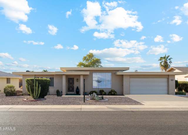 Property at 10515 W Oak Ridge Dr, Sun City, AZ 85351, 2 beds, 2 baths