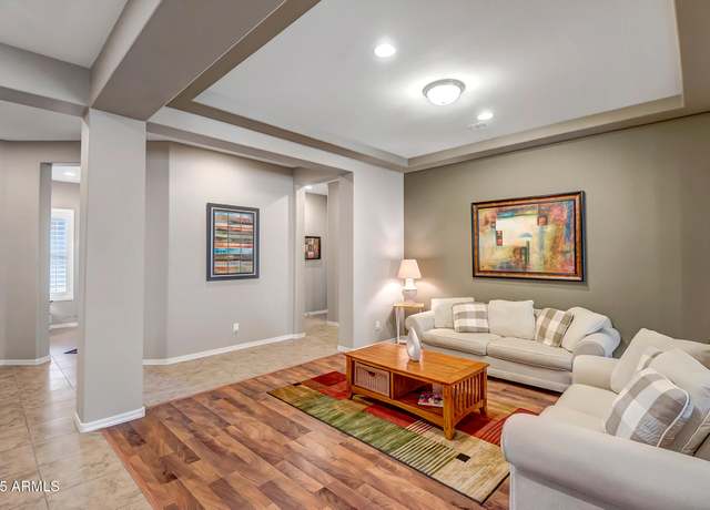 Property at 9336 W Louise Dr, Peoria, AZ 85383, 4 beds, 2.5 baths