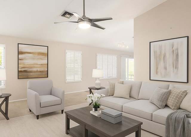 Property at 19206 N 40th St, Phoenix, AZ 85050, 3 beds, 2 baths