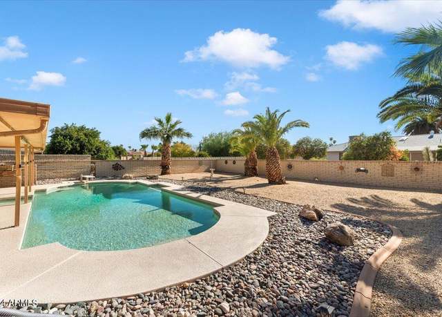 Property at 9811 W Royal Oak Rd, Sun City, AZ 85351, 3 beds, 1.75 baths