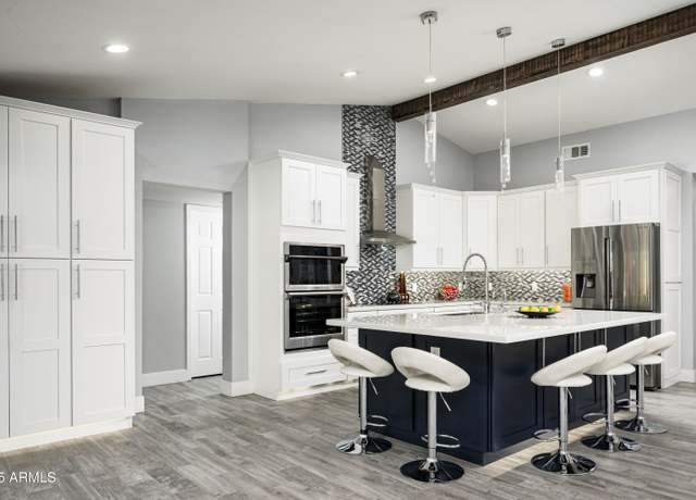 Property at 6102 E Nisbet Rd, Scottsdale, AZ 85254, 4 beds, 2.5 baths