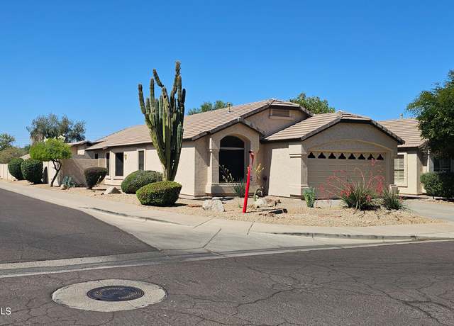Property at 4721 E Abraham Ln, Phoenix, AZ 85050, 3 beds, 2 baths