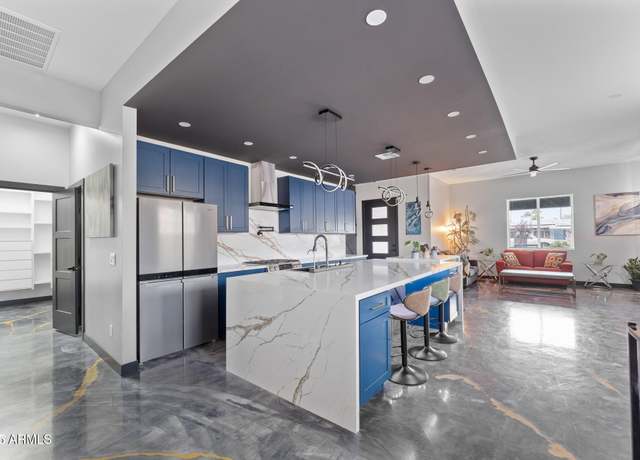 Property at 1211 E Hayward Ave, Phoenix, AZ 85020, 3 beds, 2 baths