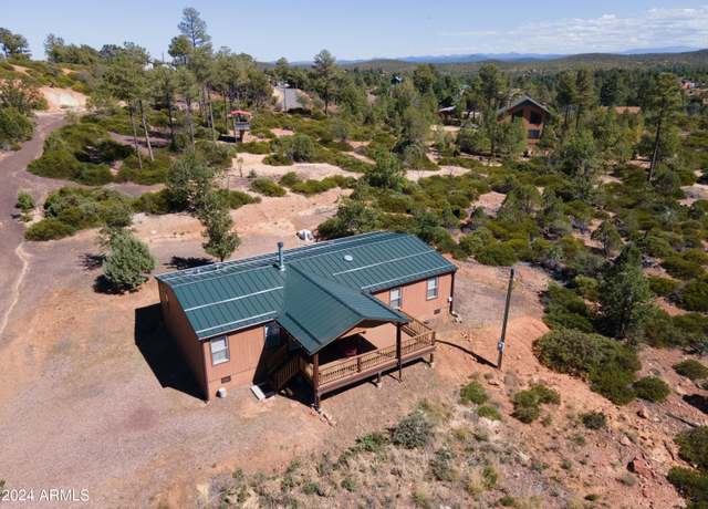 Property at 6253 Apache Trl, Show Low, AZ 85901, 4 beds, 2 baths