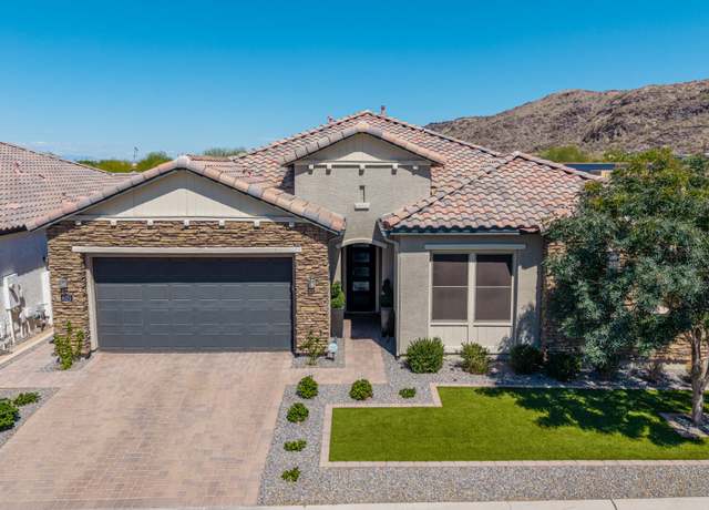 Property at 9029 S 15th St, Phoenix, AZ 85042, 4 beds, 2.5 baths