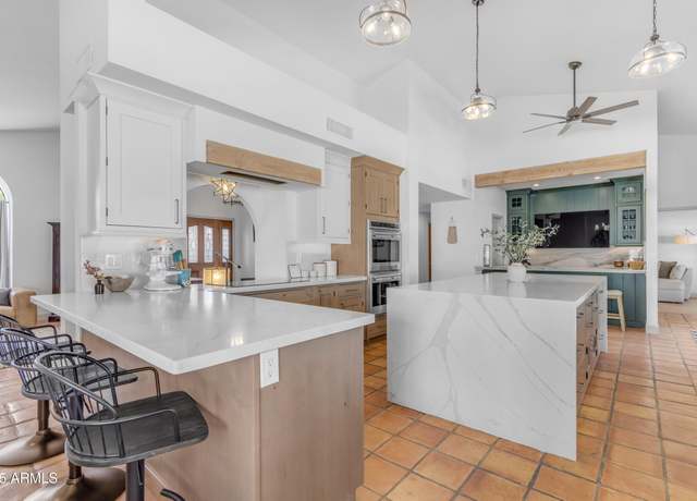 Property at 9736 E Turquoise Ave, Scottsdale, AZ 85258, 3 beds, 2 baths