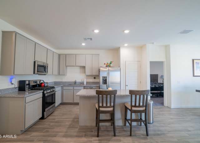 Property at 2583 N Kenna Pl, Casa Grande, AZ 85122, 3 beds, 2 baths