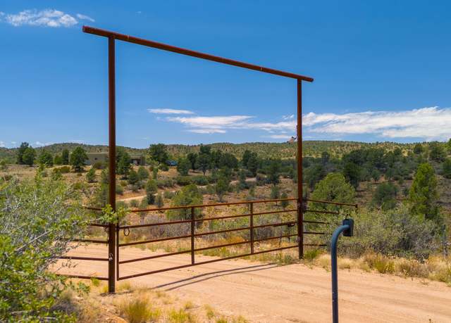 Property at 0043 Blue Sky Dr Unit U, Peeples Valley, AZ 86332
