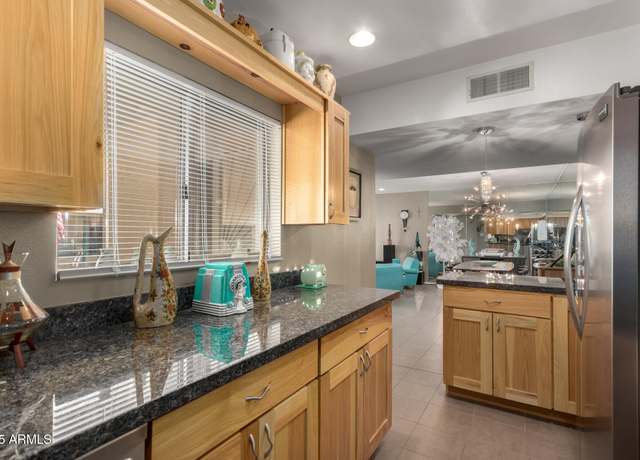Property at 3655 N 5th Ave #213, Phoenix, AZ 85013, 2 beds, 2 baths