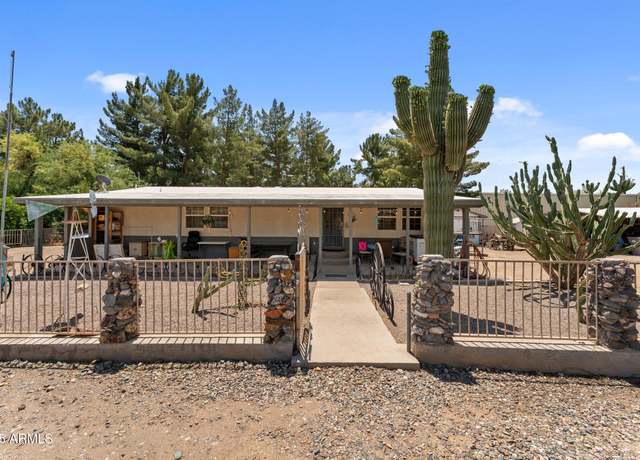 Property at 18995 E Saguaro Dr, Black Canyon City, AZ 85324, 4 beds, 2 baths