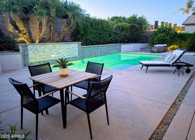 Property at 4628 W Whispering Wind Dr, Glendale, AZ 85310, 4 beds, 2.5 baths