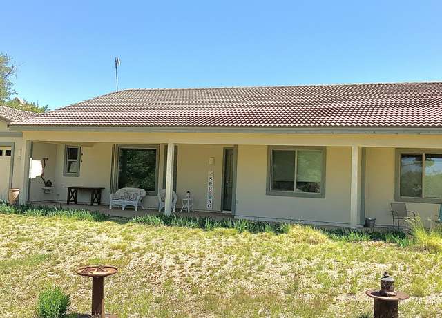 Property at 22669 S Manzanita Dr, Yarnell, AZ 85362, 3 beds, 2 baths