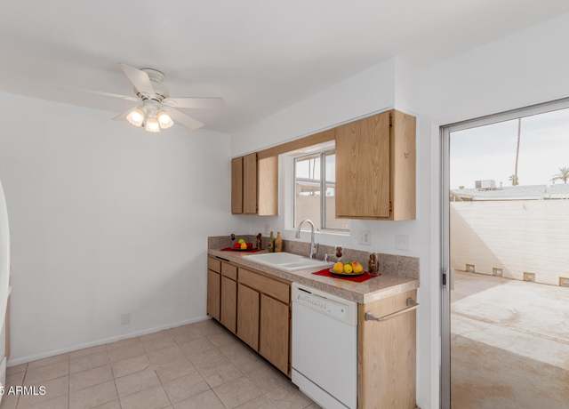 Property at 9265 N 111th Ave, Sun City, AZ 85351, 1 bed, 1 bath