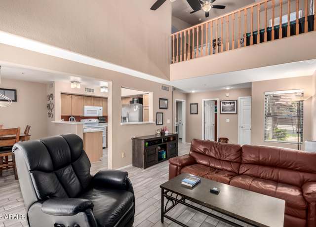 Property at 1121 W Windjammer Dr, Gilbert, AZ 85233, 2 beds, 2.5 baths