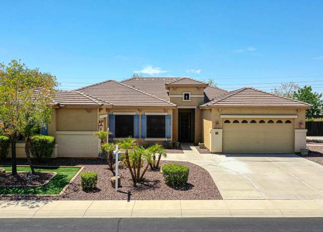 Property at 22029 W Hopi St, Buckeye, AZ 85326, 4 beds, 2.5 baths