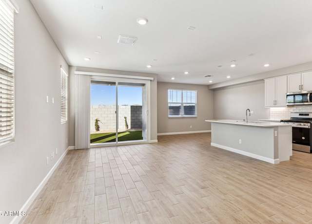 Property at 5856 E Covey Ln, Phoenix, AZ 85054, 3 beds, 2.5 baths