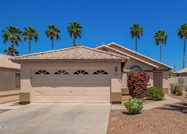 Property at 174 W Del Rio St, Gilbert, AZ 85233, 4 beds, 2 baths