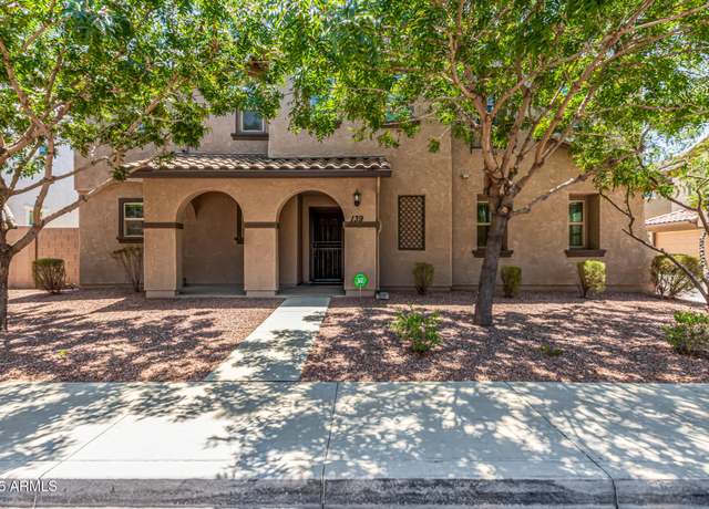 Property at 139 E Bluejay Dr, Chandler, AZ 85286, 3 beds, 2.5 baths