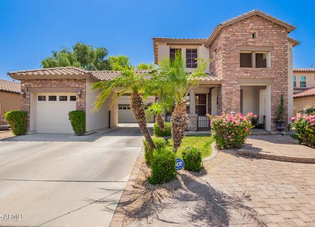 Property at 530 S Emerson St, Chandler, AZ 85225, 4 beds, 4.5 baths