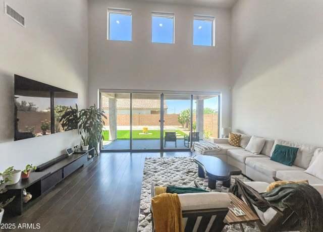 Property at 9030 S 67th Dr, Laveen, AZ 85339, 4 beds, 3.5 baths