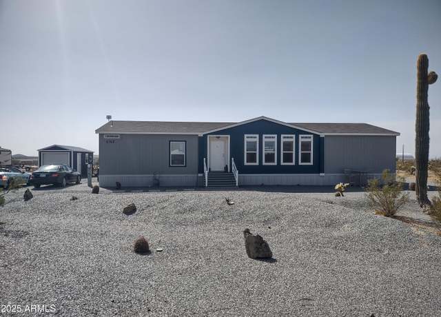Property at 4143 W Sunset Dr W, New River, AZ 85087, 3 beds, 2.5 baths