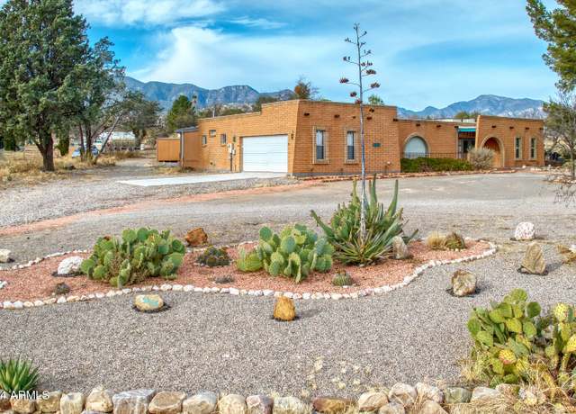 Property at 5418 S Equestrian Ave, Sierra Vista, AZ 85650, 3 beds, 2 baths