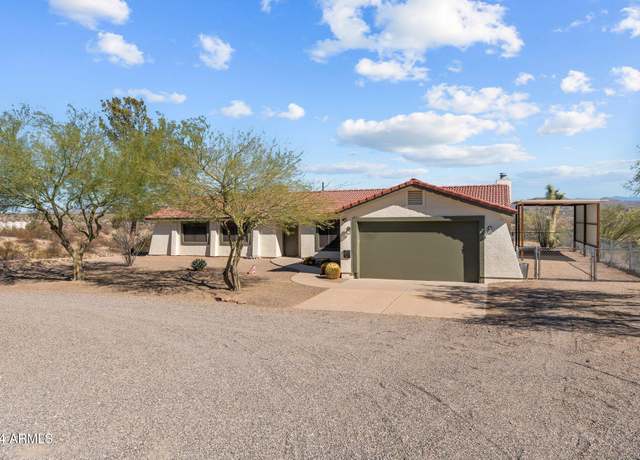 Property at 685 N Horseshoe Trl, Wickenburg, AZ 85390, 3 beds, 1.75 baths