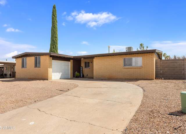 Property at 1140 Ocotillo Dr, Sierra Vista, AZ 85635, 3 beds, 2 baths