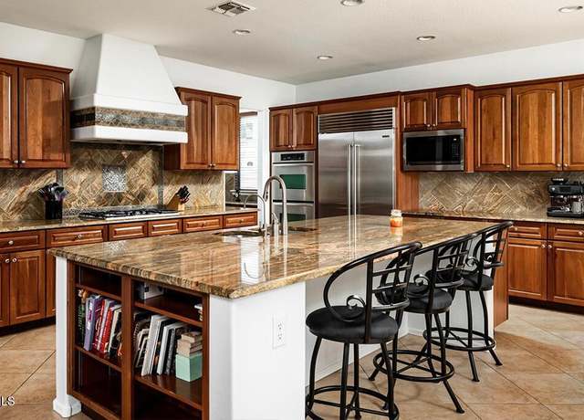 Property at 2307 W Sienna Bouquet Pl, Phoenix, AZ 85085, 5 beds, 3 baths