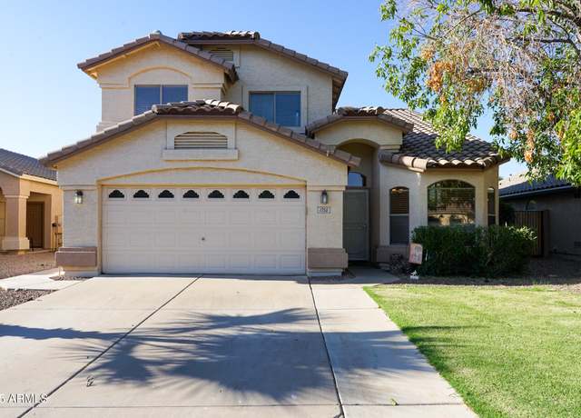 Property at 1750 E Erie St, Gilbert, AZ 85295, 4 beds, 2.5 baths