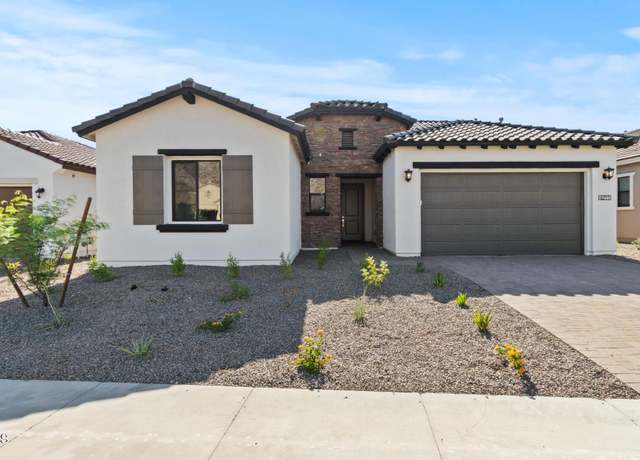 Property at 6211 N Sunrise Ln, Buckeye, AZ 85396, 2 beds, 2 baths