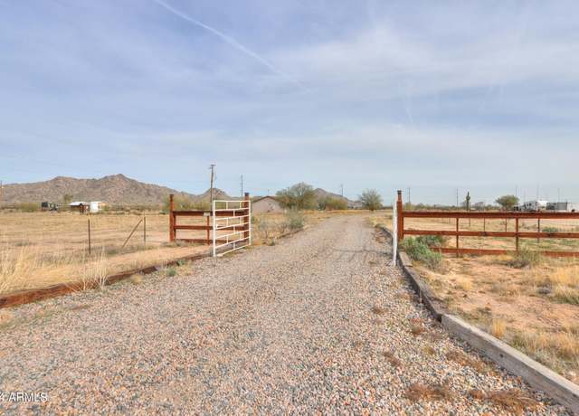 Property at 11865 N Allegro Rd, Maricopa, AZ 85139, 3 beds, 2 baths