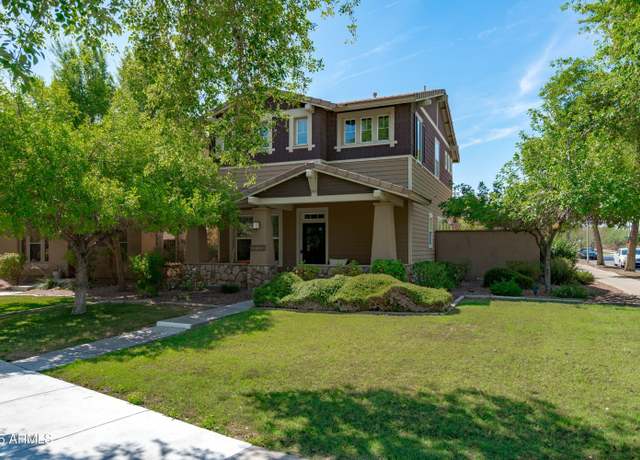 Property at 21173 W Elm Way, Buckeye, AZ 85396, 3 beds, 2.5 baths