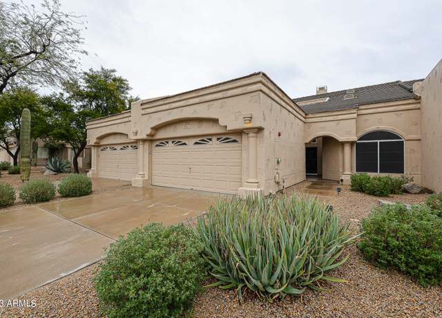 Property at 8941 E Maple Dr, Scottsdale, AZ 85255, 2 beds, 2 baths