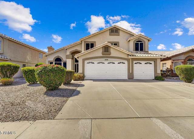 Property at 1691 W Commerce Ave, Gilbert, AZ 85233, 5 beds, 3 baths