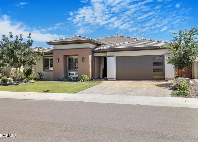 Property at 1511 E Lynx Way, Gilbert, AZ 85298, 4 beds, 3.5 baths