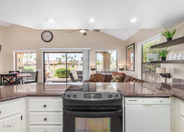 Property at 11006 E Navajo Dr, Sun Lakes, AZ 85248, 2 beds, 2 baths
