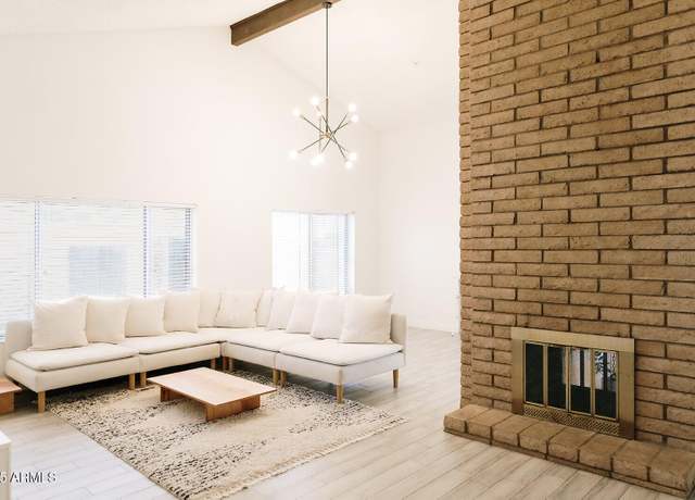 Property at 3147 W Phelps Rd, Phoenix, AZ 85053, 4 beds, 2 baths
