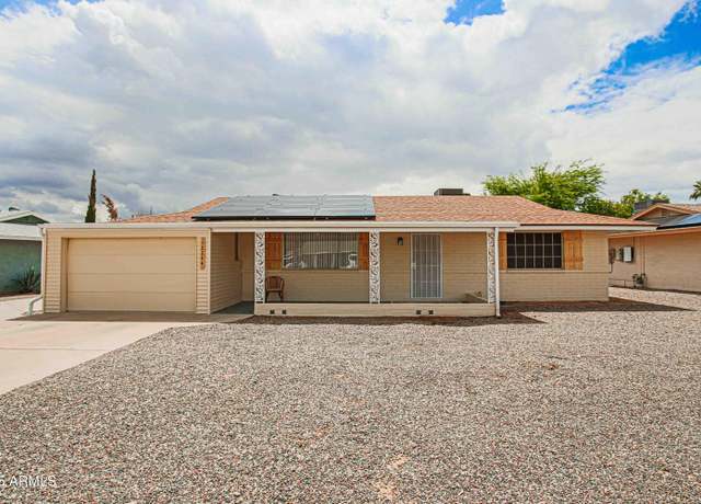 Property at 12244 N Saint Andrew Dr, Sun City, AZ 85351, 3 beds, 2 baths