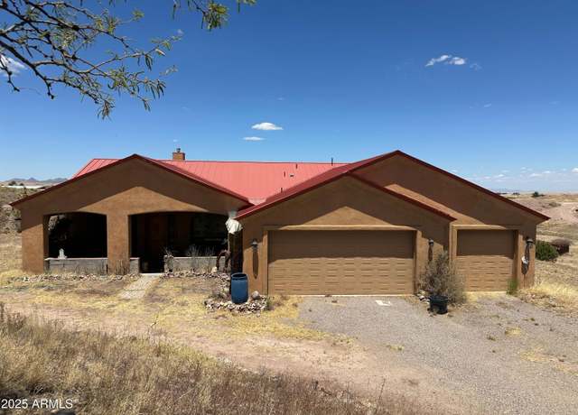 Property at 16 Lariat Trl, Sonoita, AZ 85637, 3 beds, 2.5 baths