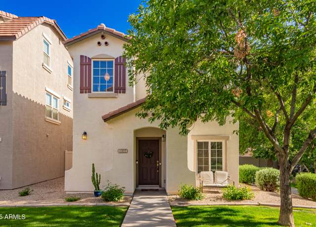 Property at 1322 S Owl Dr, Gilbert, AZ 85296, 3 beds, 2 baths