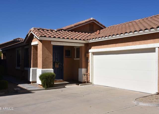 Property at 963 S Colonial Dr, Gilbert, AZ 85296, 2 beds, 2 baths