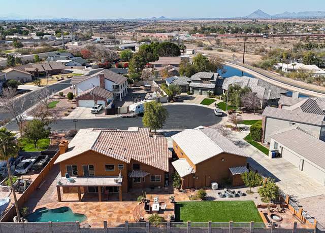 Property at 2837 N Whiting Cir, Mesa, AZ 85213, 5 beds, 3 baths