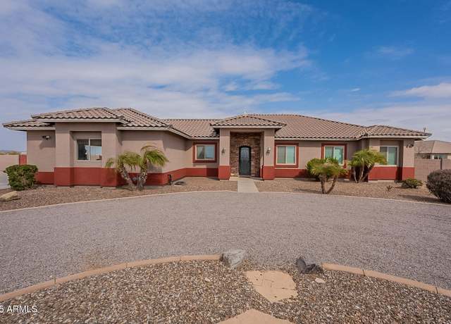 Property at 6786 W Appaloosa Trl, Coolidge, AZ 85128, 4 beds, 2.5 baths