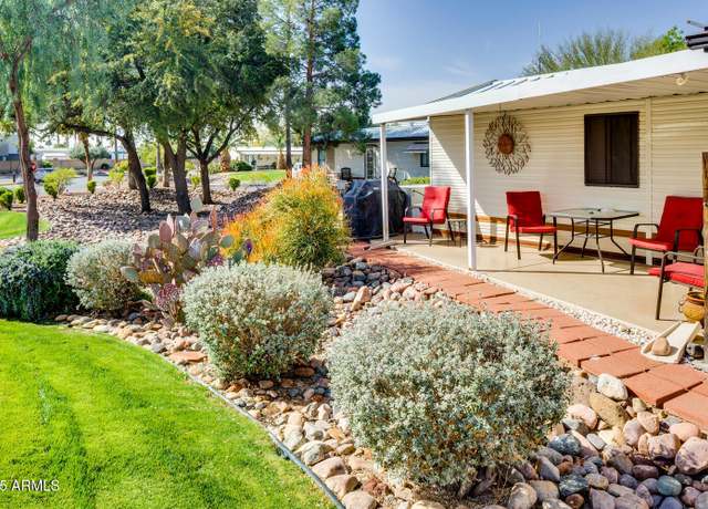 Property at 17200 W Bell Rd #2221, Surprise, AZ 85374, 2 beds, 1.75 baths