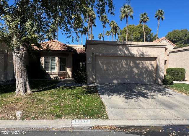 Property at 19224 N 93rd Ave, Peoria, AZ 85382, 2 beds, 2 baths