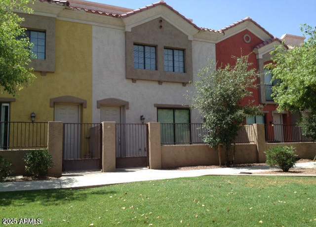 Property at 1950 N Center St #104, Mesa, AZ 85201, 3 beds, 2.5 baths