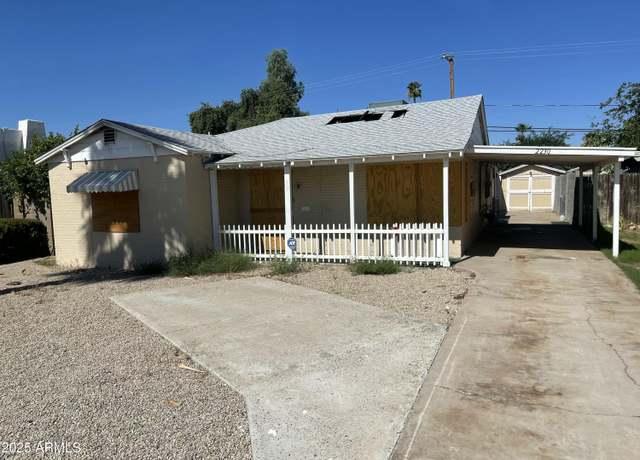 Property at 2230 N Laurel Ave, Phoenix, AZ 85007, 3 beds, 2 baths