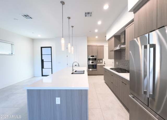 Property at 1 Easy St #6, Carefree, AZ 85377, 2 beds, 2.5 baths